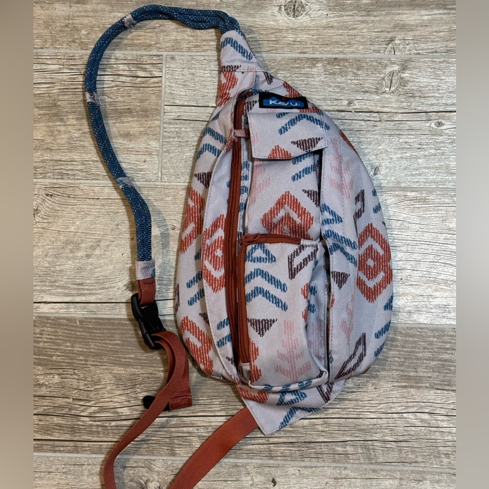 Kavu Mini Sling Bag Minimal Use!!!!